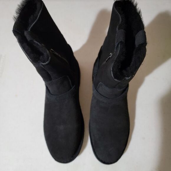 UGG Aveline Ankle Boots - Picture 3 of 7